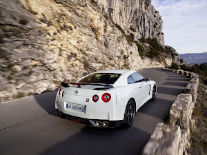 Nissan GT-R Egoist 2011 (4)