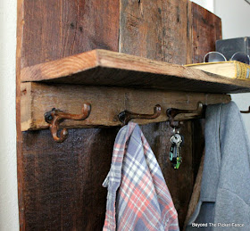 coat hook, rust, rustic hall tree, shelf, http://bec4-beyondthepicketfence.blogspot.com/2016/03/rustic-barnwood-hall-tree.html