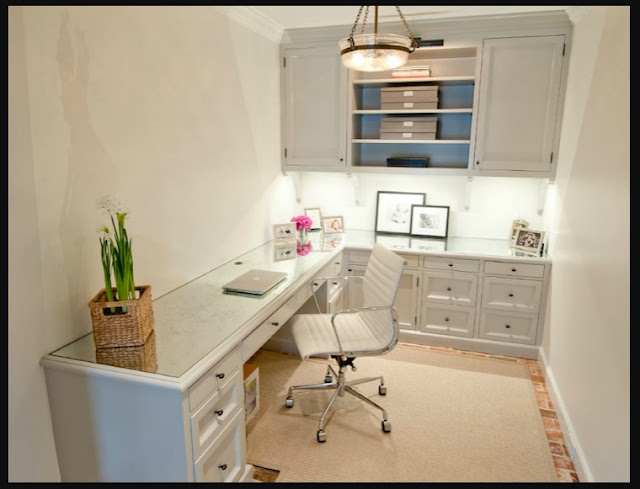 Desk Office Design with grey cabinet