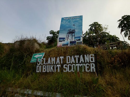 Mengejar Sunrise di Bukit Scooter