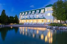Hotel Walloon (Walloon Lake, MI)