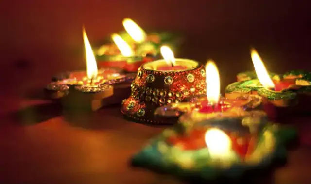 हम दीपावली क्यों मनाते है ? क्या है इसके 5 सत्य ?