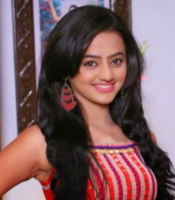 Helly shah hot sexy look wallpaper