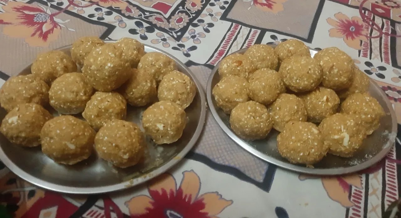 Panjiri ladoo Recipe | How to Make Panjiri ladoo in Hindi.