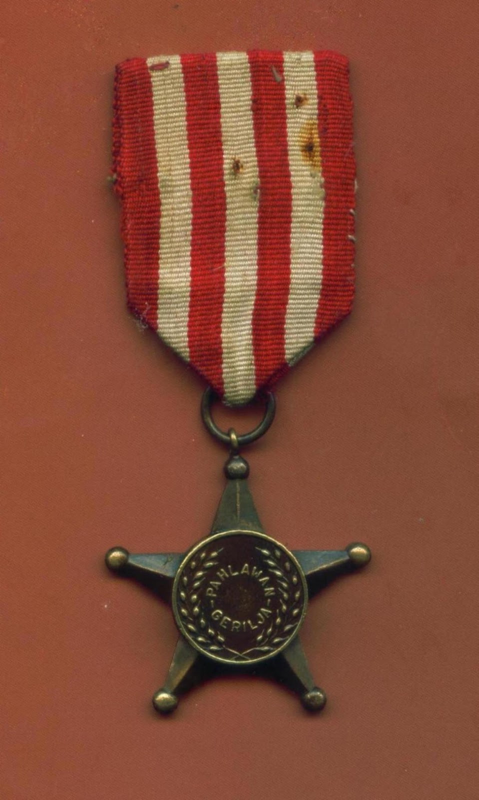 Koleksi Tempo Doeloe Medali kuno Militer Indonesia dari 
