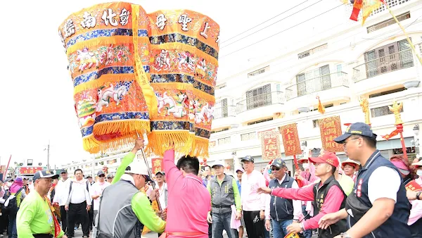 南瑤宮笨港進香特殊儀式 接貳香與對龍銀、換娘傘