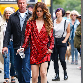 Selena Gomez Out in New York City on June 3012.jpg