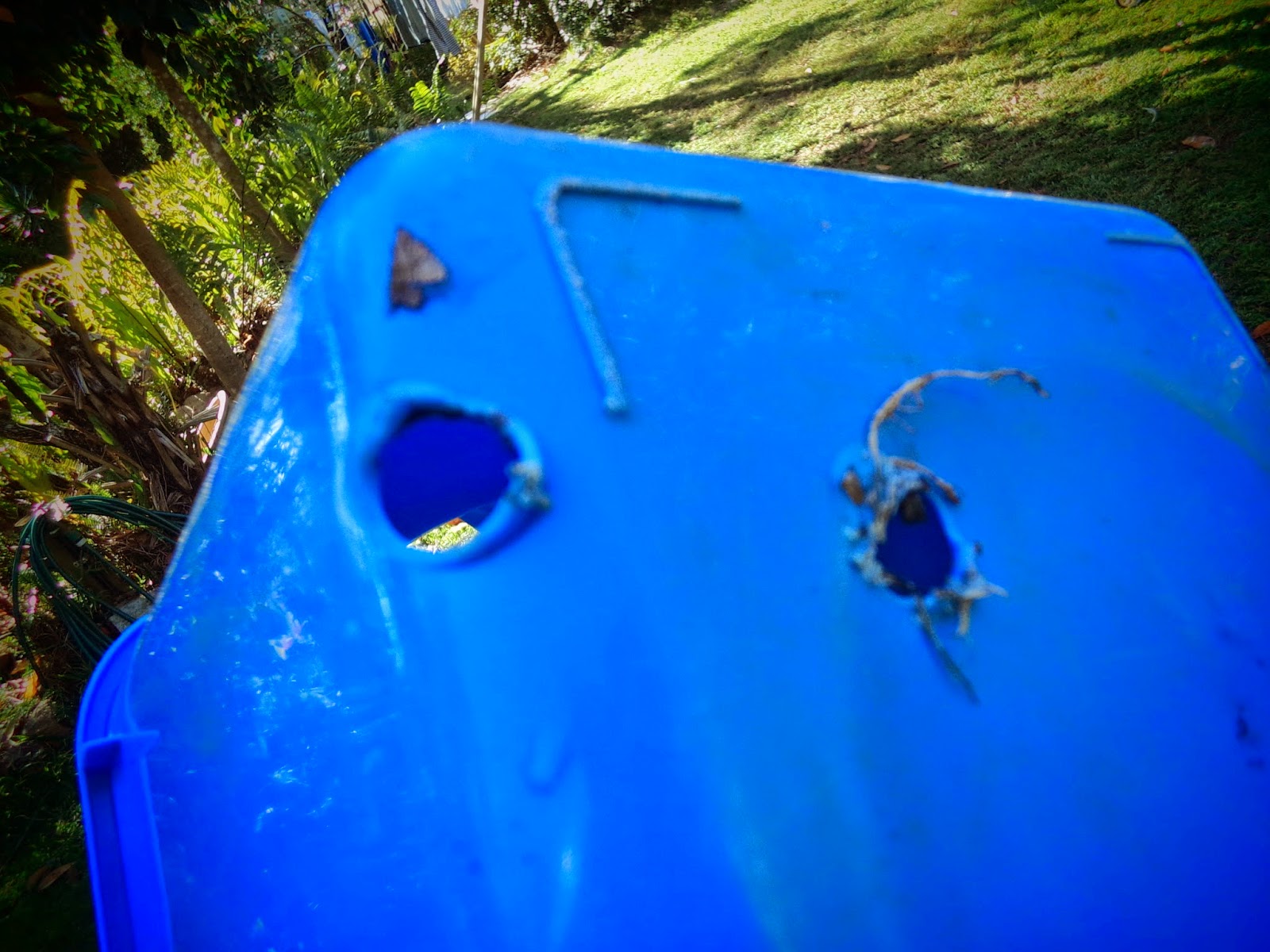 Fixing holes in plastic buckets!