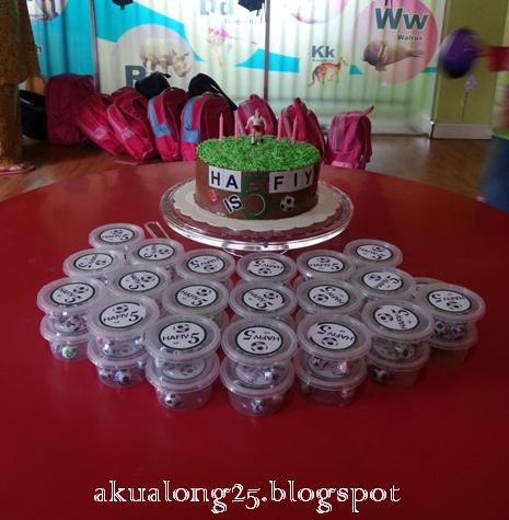 futsal tabika, diy goodies bag murah, goodies bag, goodies murah, diy goodies, birthday party, birthday tema bola sepak