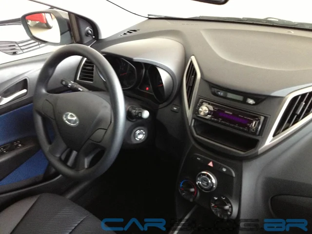 Hyundai HB20 1.6 Comfort - interior