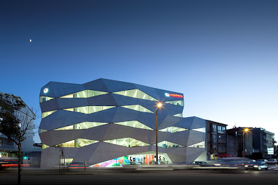Z Tech 10: Luxury Architecture Building Vodafone Office by Barbosa ...