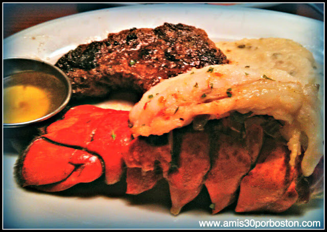 Petite Sirloin & Lobster Tail en Ruby Tuesday