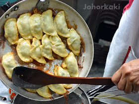 Guo-Tie-锅贴-(Pan-Fried-Dumplings)-Johor-Bahru