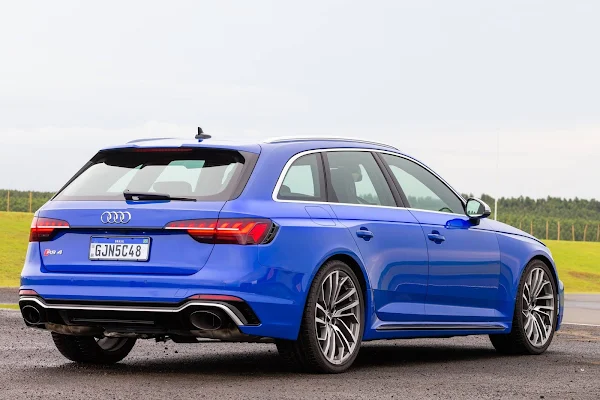 Audi RS4 Avant 2021 Brasil - preço