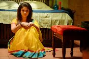 Anamika Movie Photos Gallery-thumbnail-9