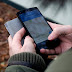 4 Alasan Harus Pake Smartphone Yang Layarnya Kecil