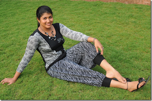 Download Vazhi Vidu Kanne Vazhi Vidu MP3 Songs|Download Vazhi Vidu Kanne Vazhi Vidu Tamil Movie MP3 Songs