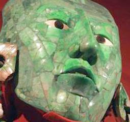 mascara jade maya chichen itza mexico