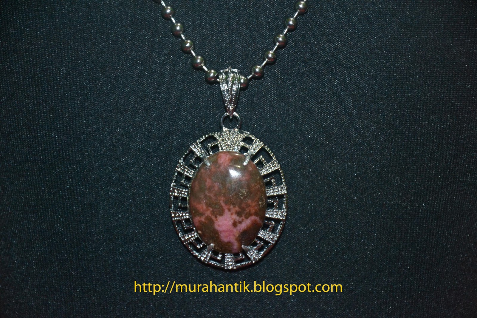  KALUNG  LIONTIN BATU RED BORNEO GAMBAR  NAGA TERBANG Murah 