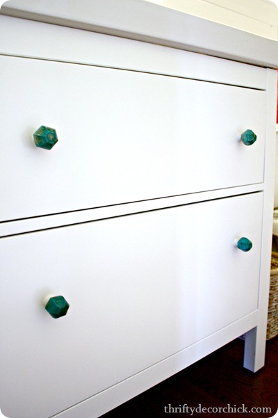 aqua knobs, white vanity