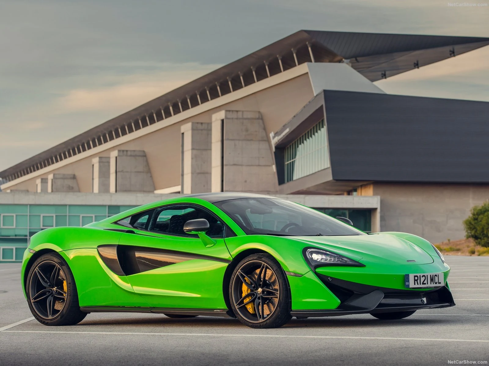 Hình ảnh siêu xe McLaren 570S Coupe 2016 & nội ngoại thất