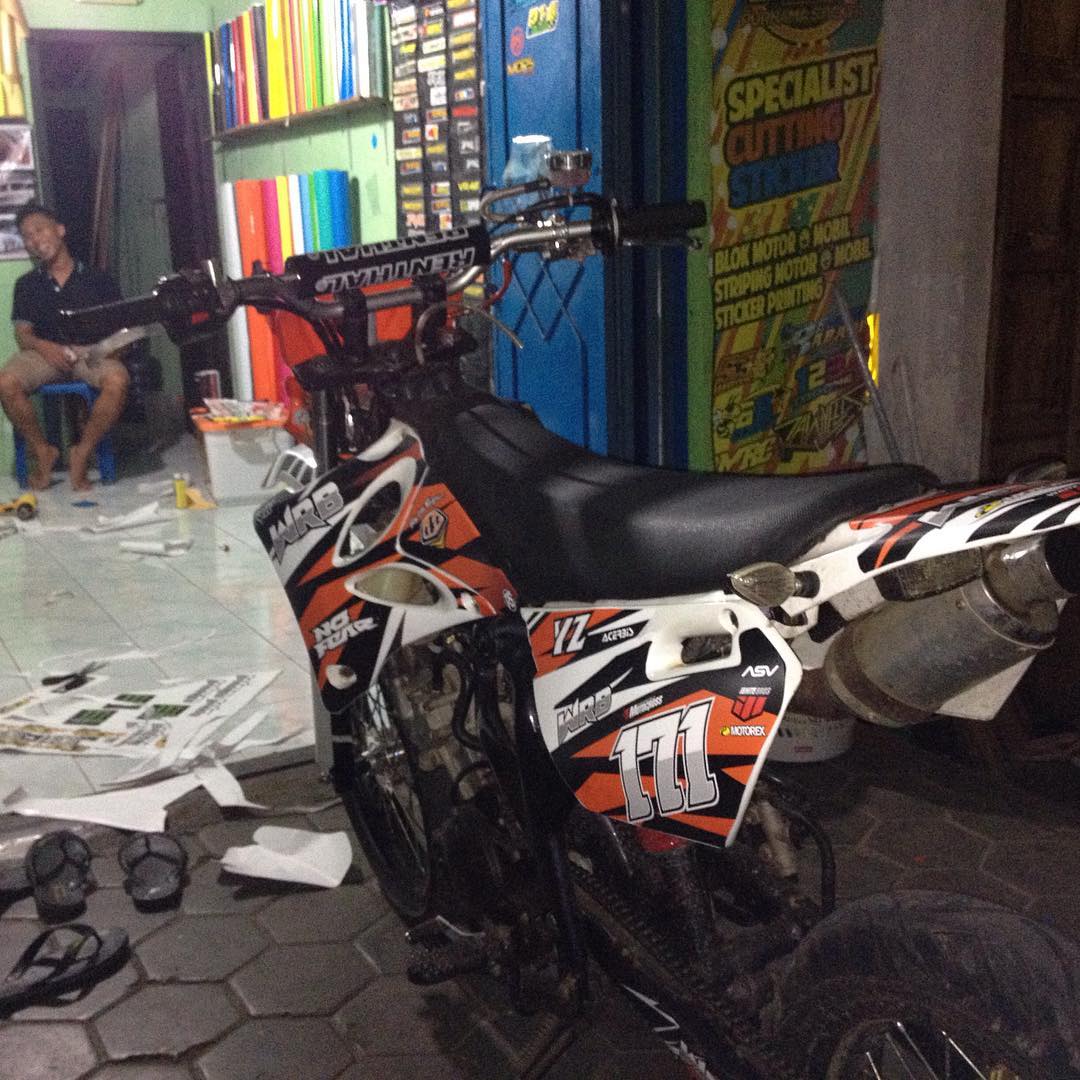 PURNAMA STICKER Decal YZ80 Purnama Sticker Ponorogo