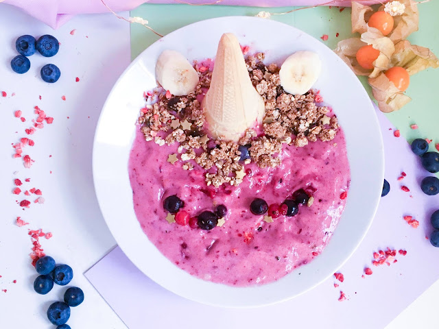 Berry, Smoothie, Banana, breakfast, dessert, lunch, granola quick, healthy, recipe, trending, unicorn, pretty, cute, instaworthy