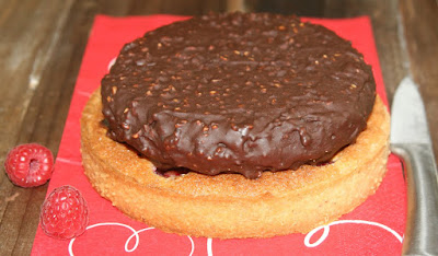 alt="tarte framboise-chocolat"