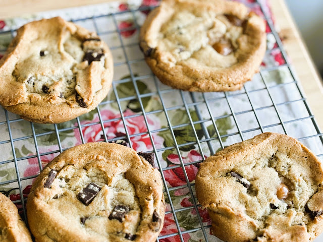 Brown Butter Chocolate Chunk Toffee Cookies