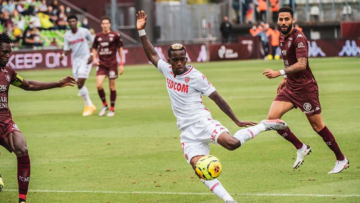 Onyekuru'nun menajerinden transfer açıklaması! 