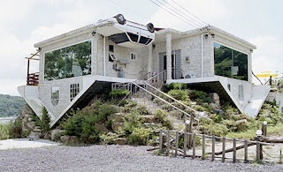 Upside-Down-House Wallpapers