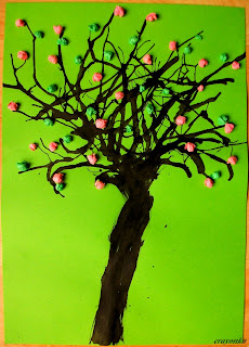 drzewo malowane tuszem