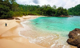 Pantai Teluk Hijau Banyuwangi