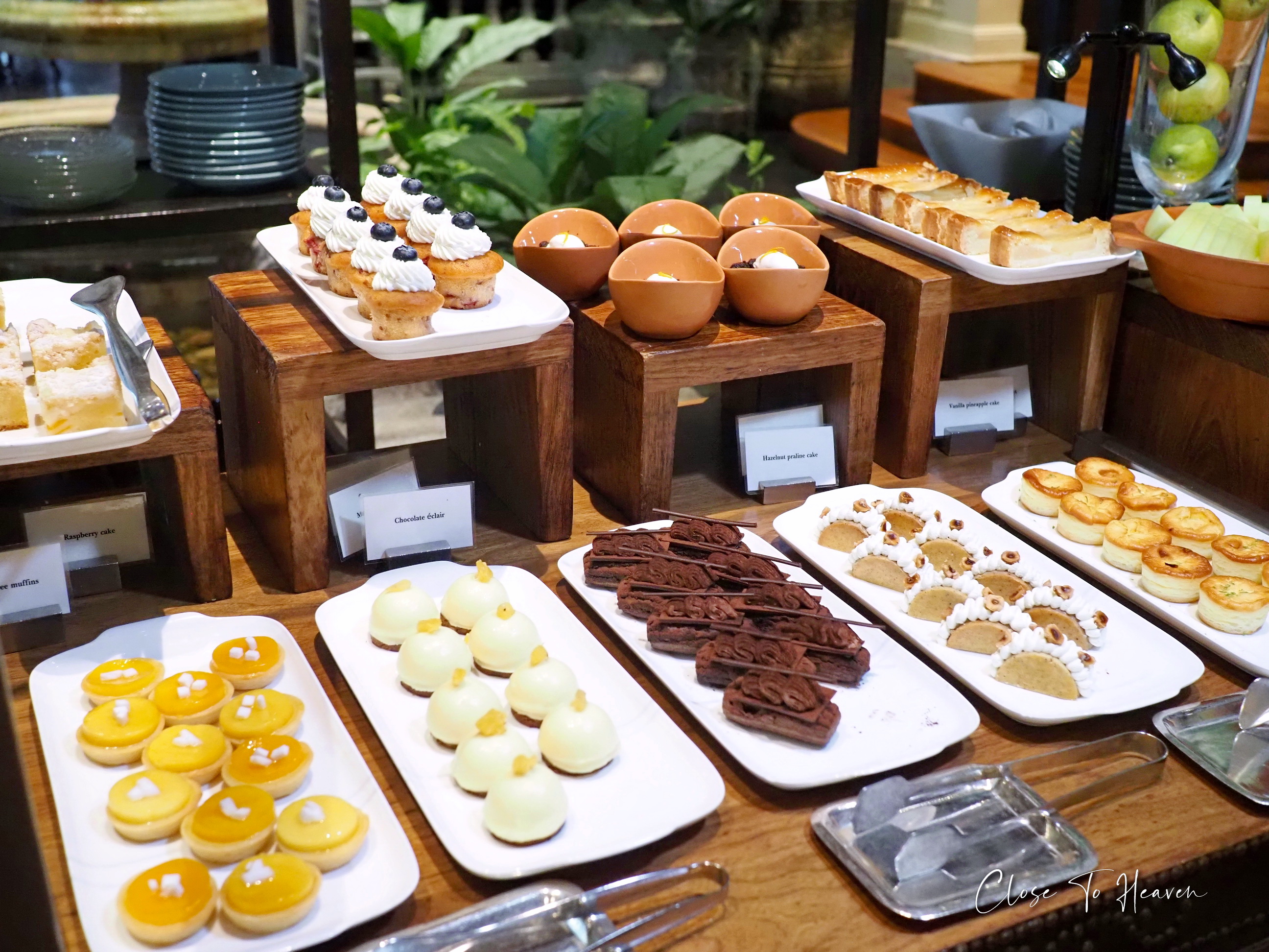 บุฟเฟ่ต์มื้อเย็น Grand Hyatt Erawan Bangkok