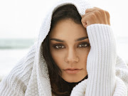 Vanessa Hudgens 02