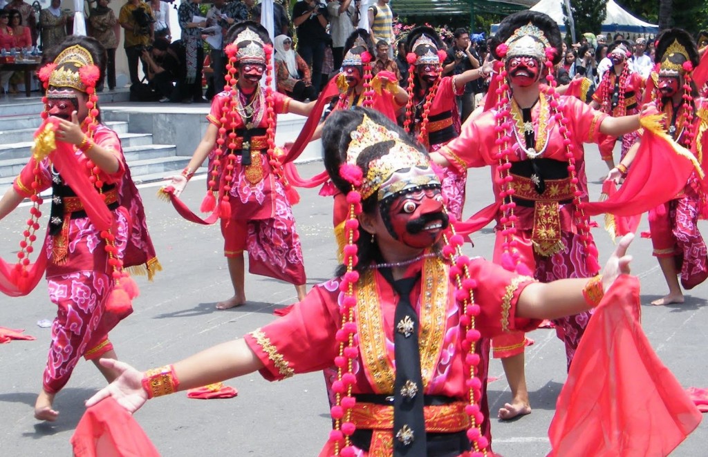 KEBUDAYAAN KOTA CIREBON  JAWA BARAT SENI BUDAYA INDONESIA