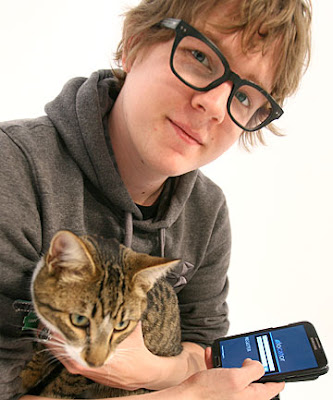 Foto Zach Freiberg dan Kucing