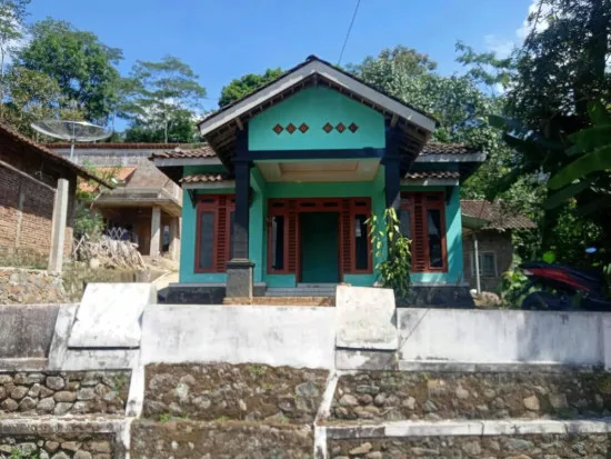 Rumah minimalis atap pelana