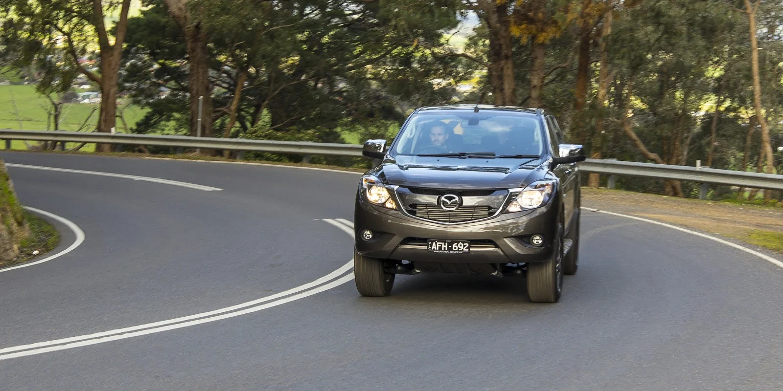 Đánh giá xe Mazda BT-50 2016