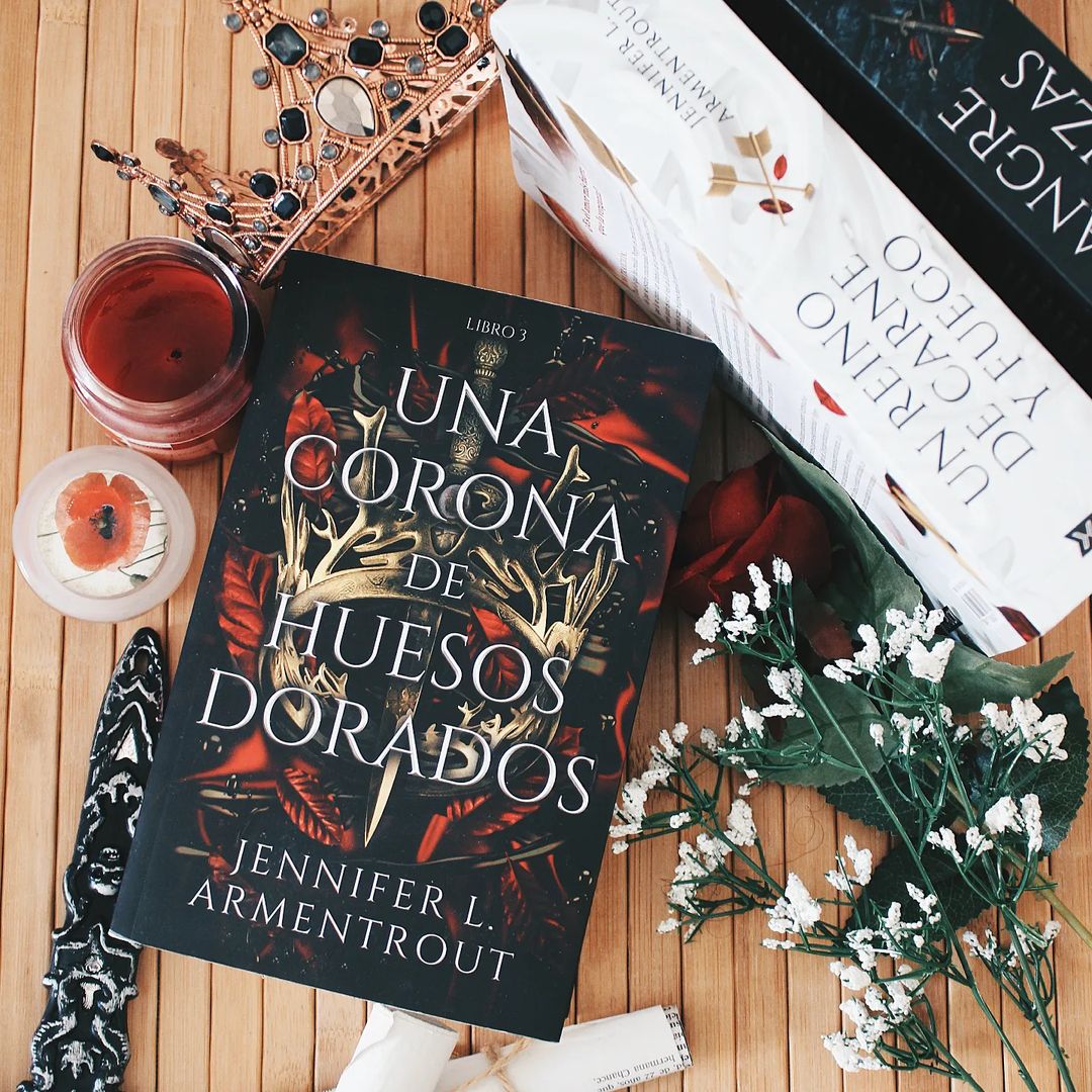 Reseña] Una corona de huesos dorados // Jennifer L. Armentrout