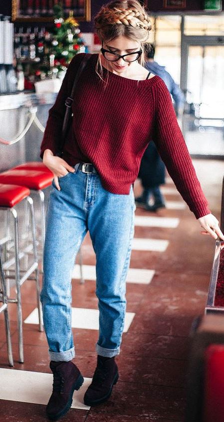 outfit of the day | red maroon sweater + jeans + boots