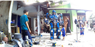 KEREN !! Kostum Cosplay BumbleBee Transformer Bikininan Indonesia