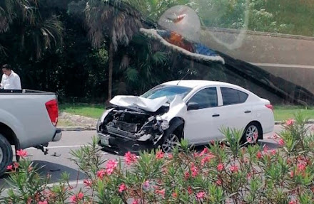 Accidentes vehiculares afectan movilidad en aeropuerto de Cancún