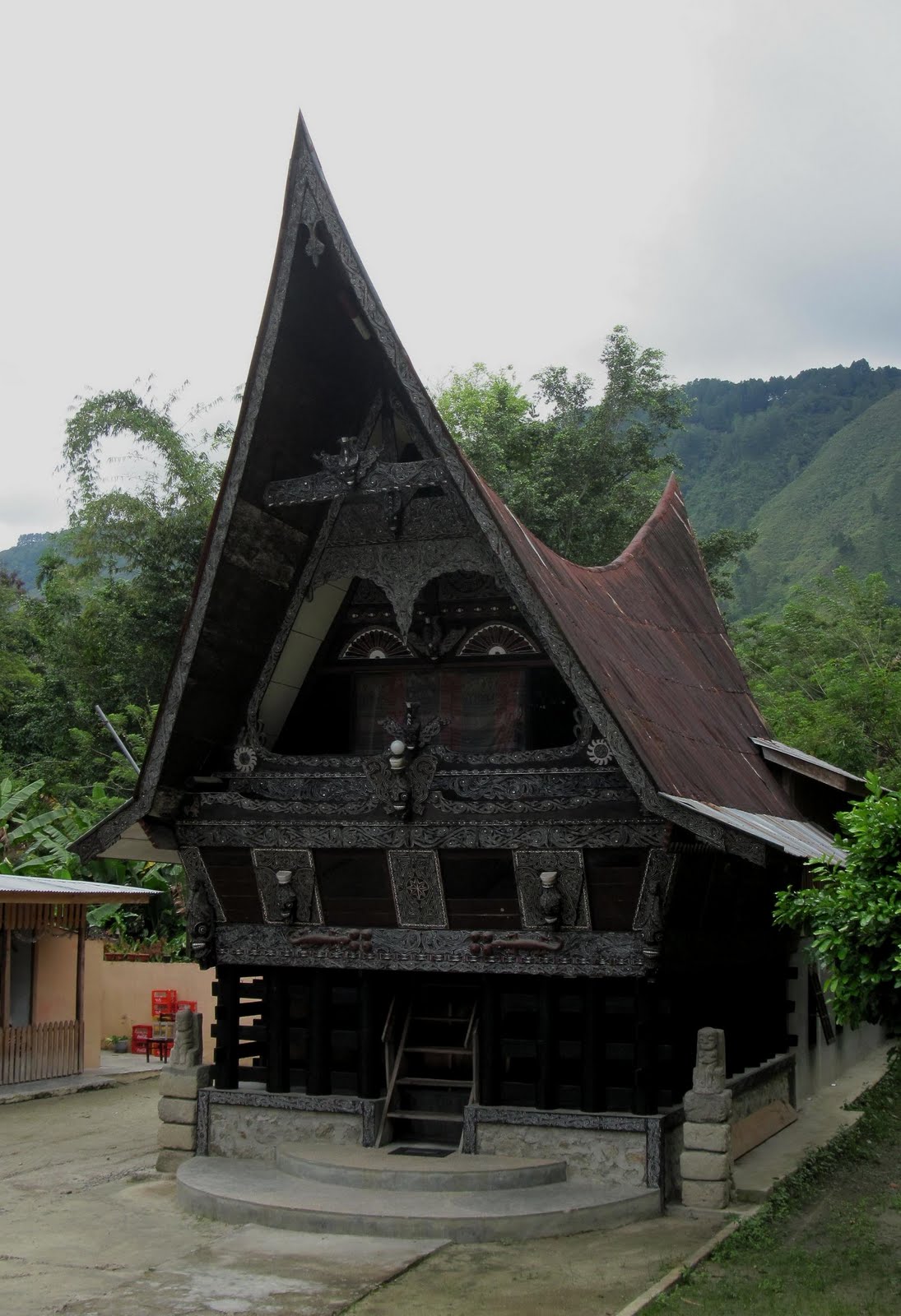 Rumah Batak  TipsKeren.com