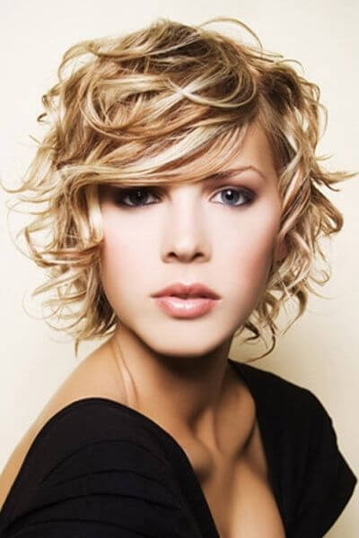 short hairstyles for women 2019