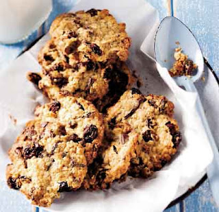 Chocolate Chunk Biscuits With Milk