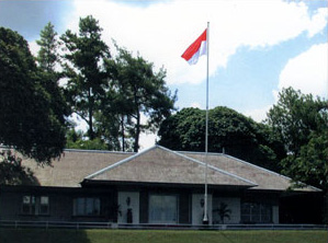 istana kepresidenan tampak siring