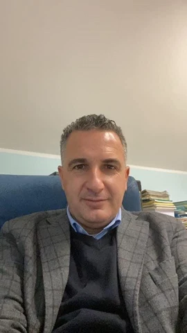 «Recovery, sindaci che protestano si allontanino dai partiti»