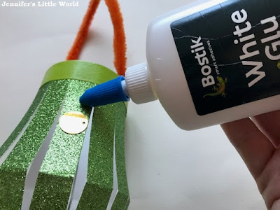 Using Bostik white glu for crafting