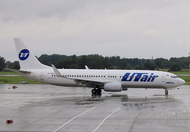 UTair Boeing 737-800 Safely Landed